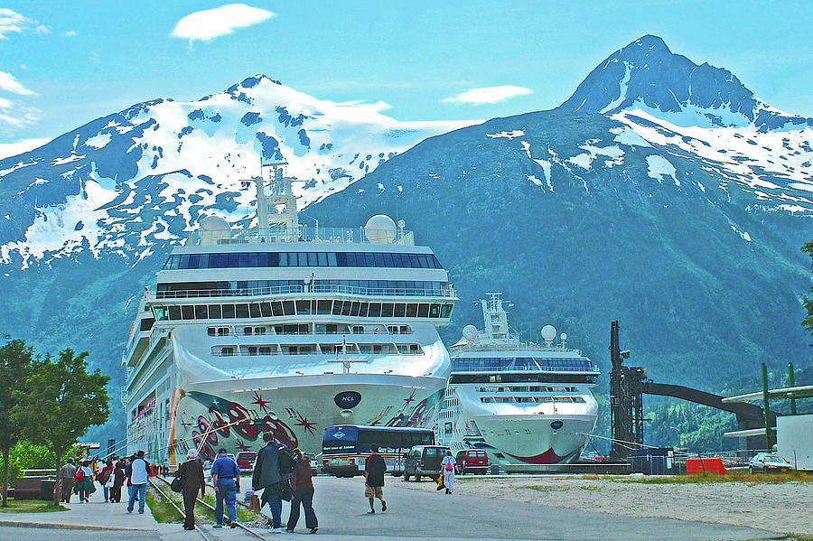 Norwegian Pearl and Star Cruise Ships Docked in Skagway, Alaska