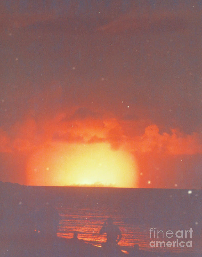 Nuclear Bomb Explosion At Enewatak Atoll Photograph by U.s. Navy/science Photo Library
