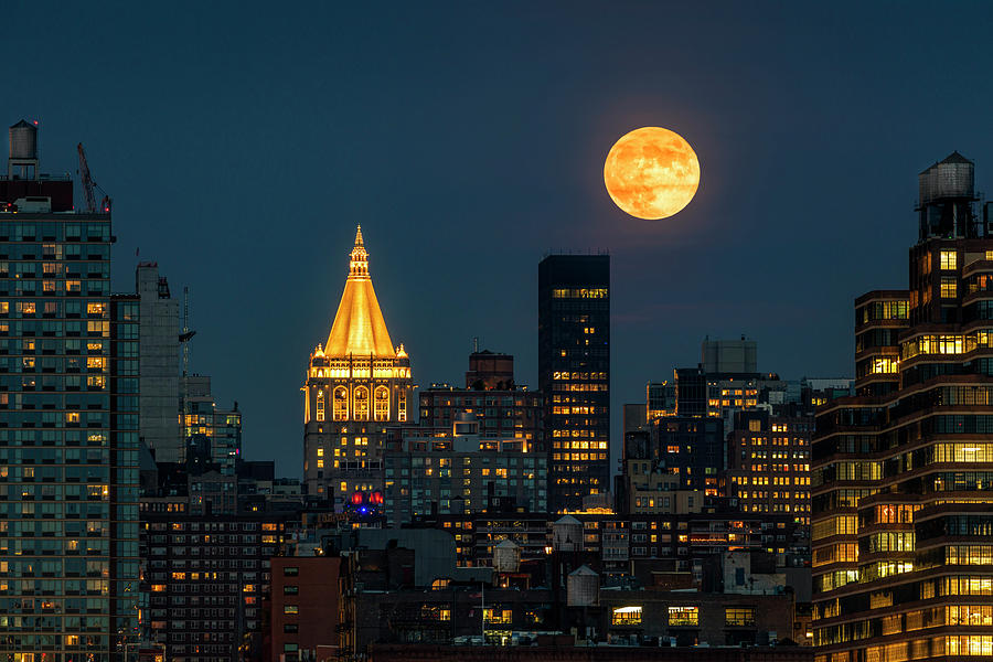 NY Life Building Full Moon Photograph by Susan Candelario