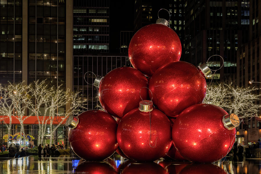 Christmas Photograph - NYC Christmas by Susan Candelario