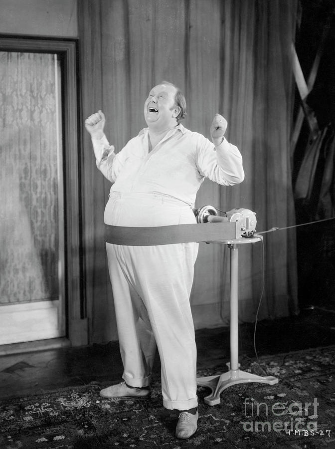 Obese Man Singing While Belly Photograph by Bettmann