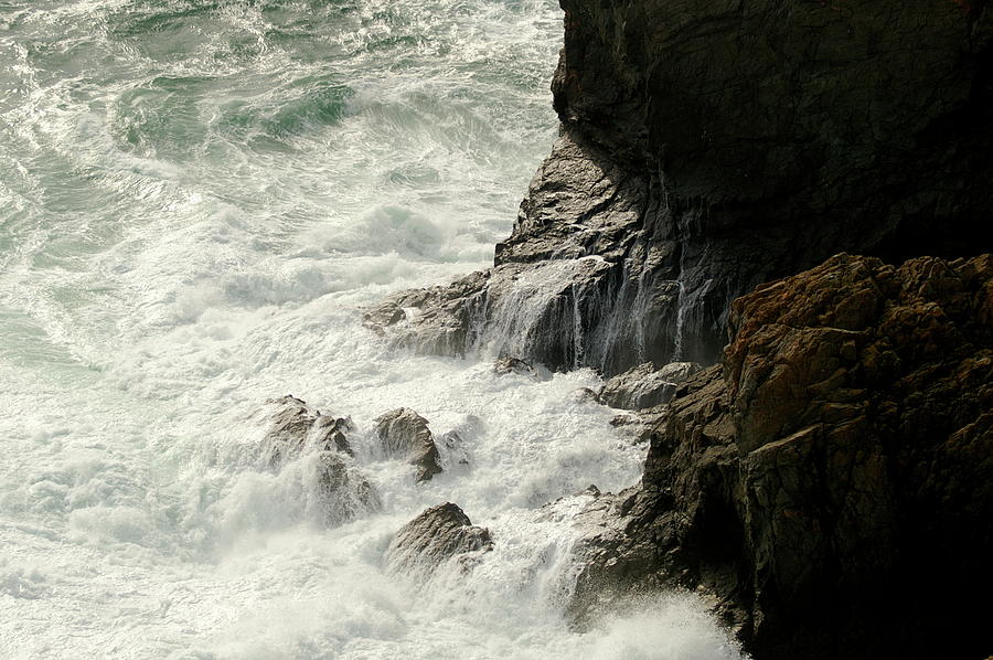 Ocean Spray On Rocks Photograph by Photograph By Angus Macrae
