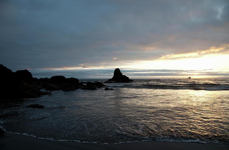 Ocean Sunset Silhouettes Lighthouse Photograph by Driendl Group Ocean Sunset Silhouettes Lighthouse Photograph by Driendl Group
