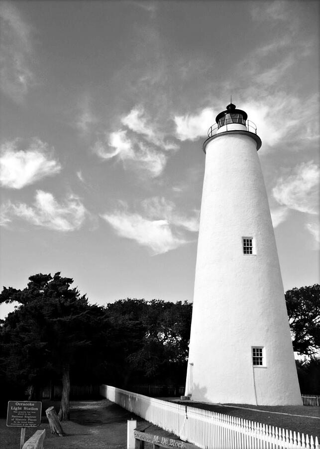 Ocracoke Lighthouse Photograph by Marilyn DeBlock - Fine Art America