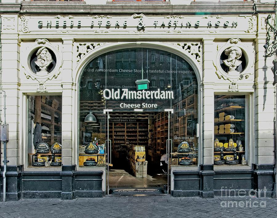 Old Amsterdam Cheese flagship store by studiomfd, Amsterdam