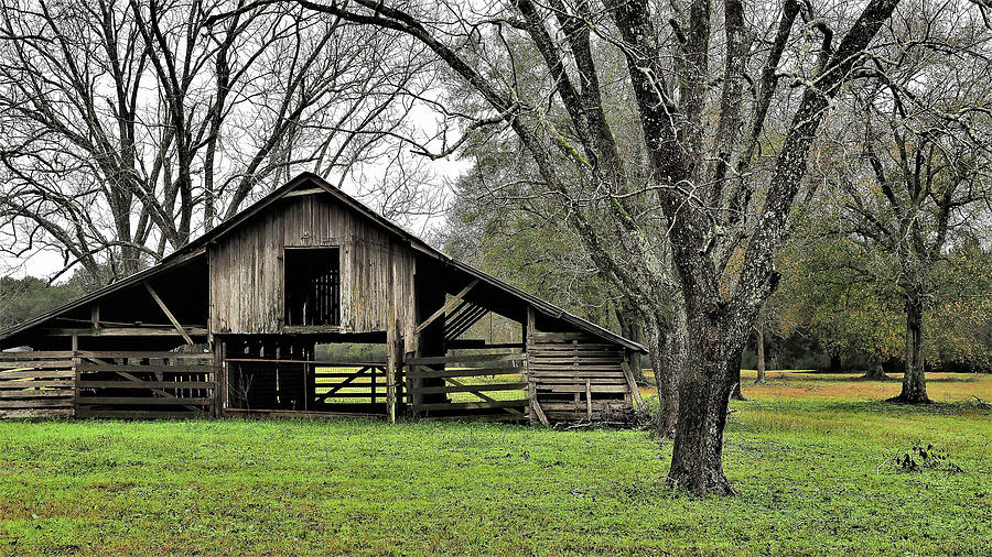  Old Barn  Photograph by Jerry Connally