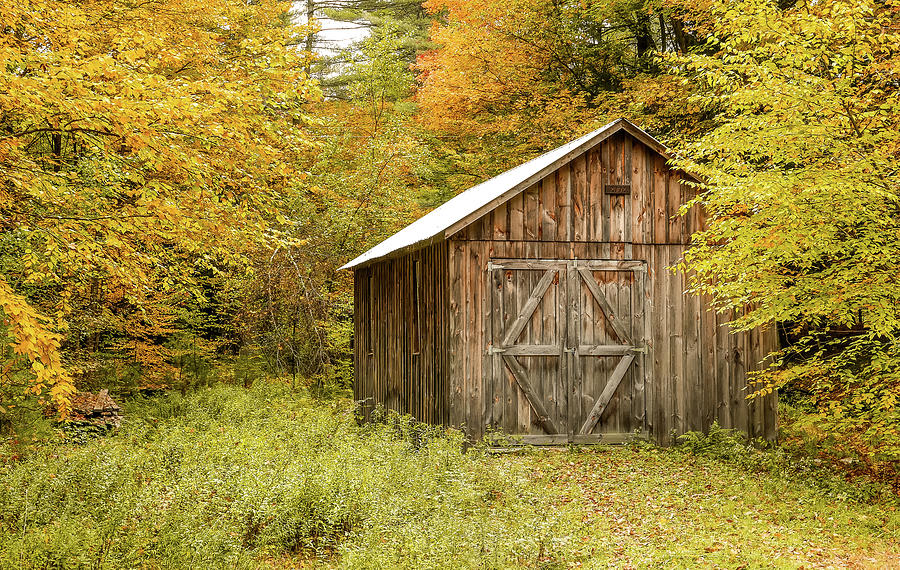 Old Barn New England and Colorful Fall Foliage Photograph by Robert Bellomy
