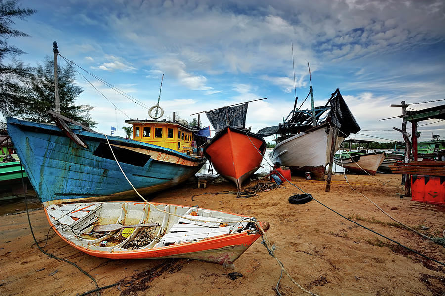Old Boats - Waiting For Repair Photograph by Tuah Roslan