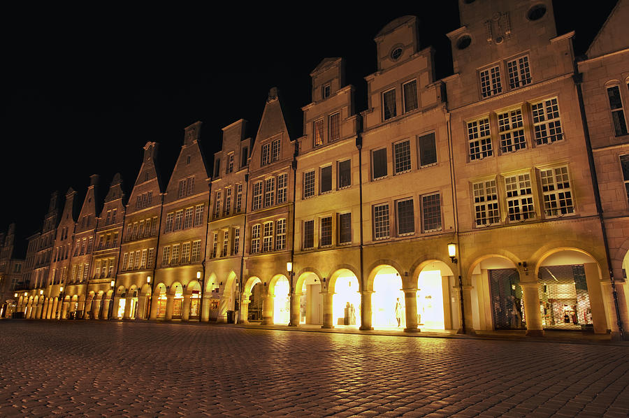 Old City Street At Night - Photograph by Querbeet
