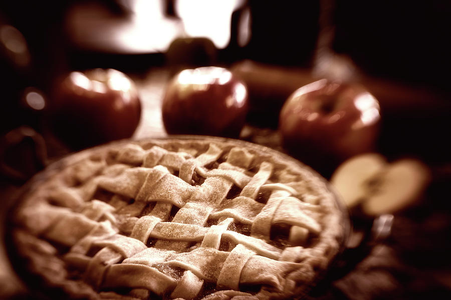 Old Fashioned Apple Pie Photograph by Marnie Patchett