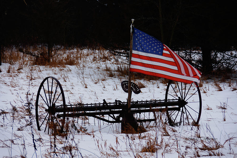 Old Glory 5 Photograph by Steven Clipperton
