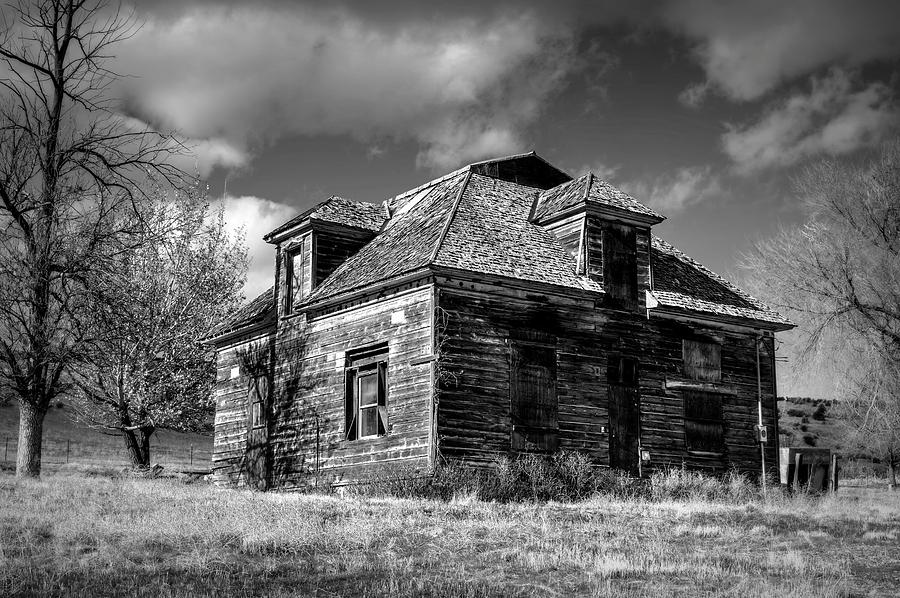 Old House Black and White Photograph by Michael Morse
