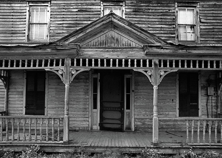 Old House Front Porch Photograph by Craig Brewer