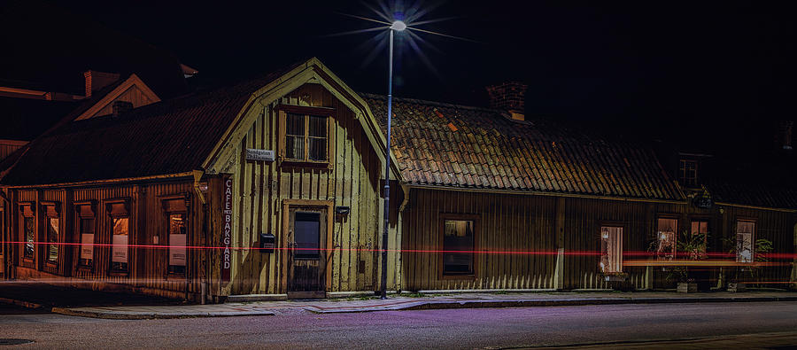 City Photograph - Old House #i0 by Leif Sohlman