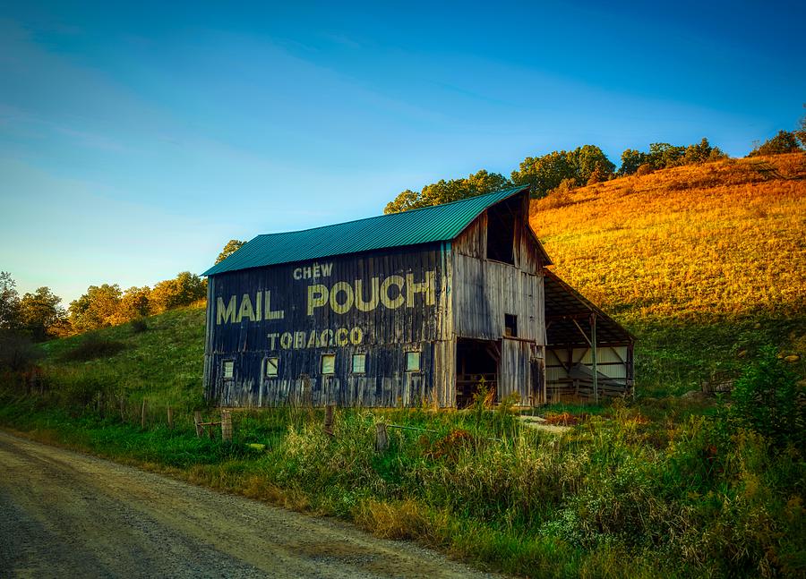 Old Mail Pouch Barn In Ohio Photograph by Mountain Dreams Fine Art