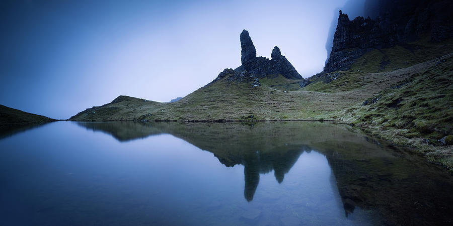 Old Man Of Storr At Sunrise Photograph by Matteo Colombo