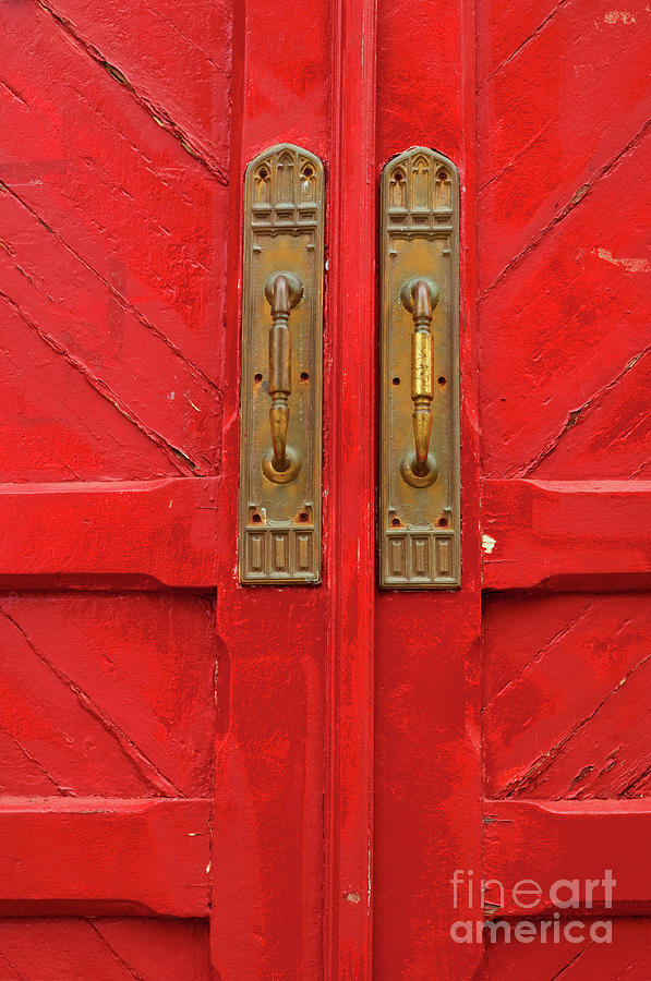 Old Red Door Photograph by Regina Geoghan - Fine Art America