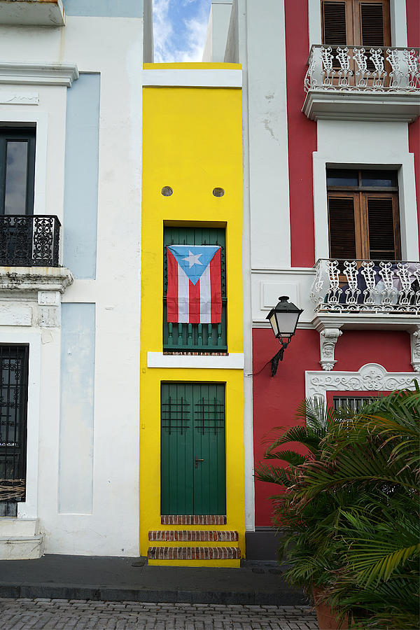 Old San Juan - The Narrow House Patriot- Richard Reeve Photograph by Richard Reeve