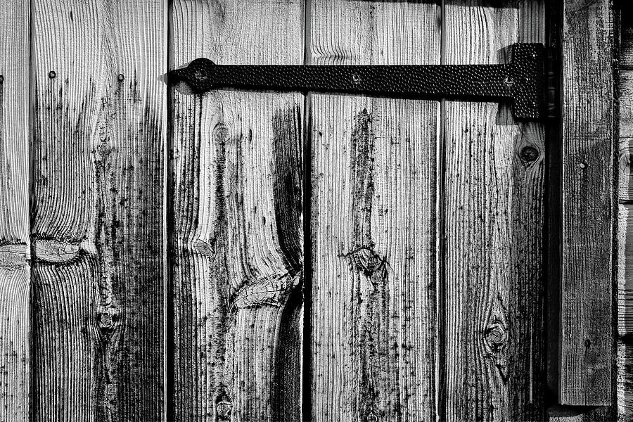 Old Shed Door 10 122618 BW Photograph by Mary Bedy - Fine Art America