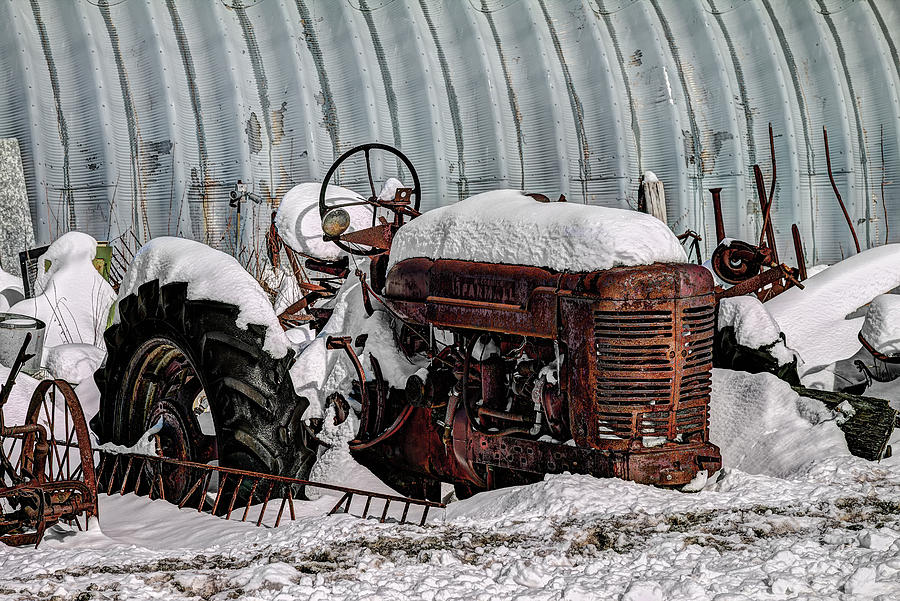 Old Tractor Photograph by Karl Mohr