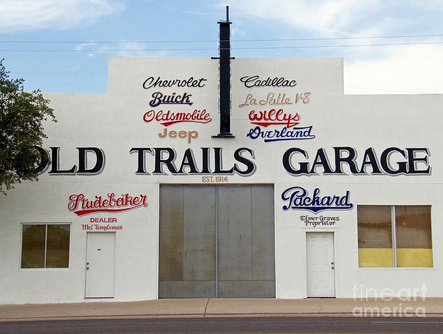 Old Trails Garage Photograph by Suzanne Oesterling