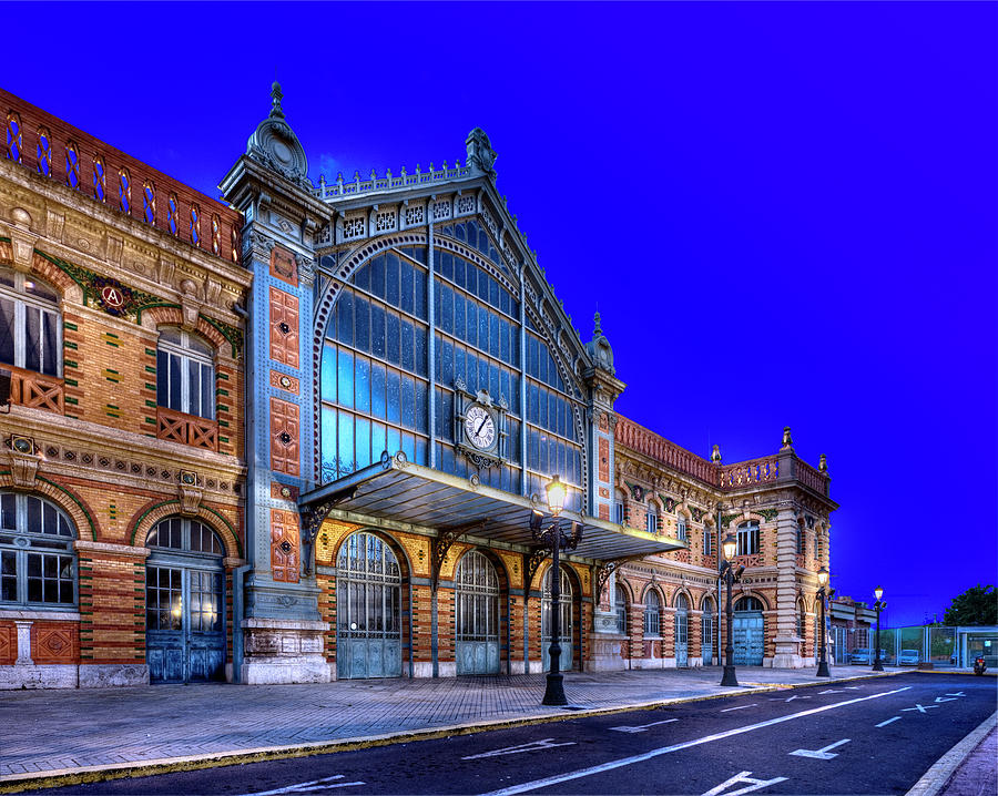 How Do I Get To The Train Station In Spanish