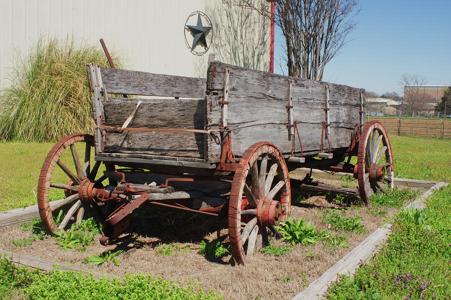 Buckboard Photograph - Old Wagon by Warren Gale