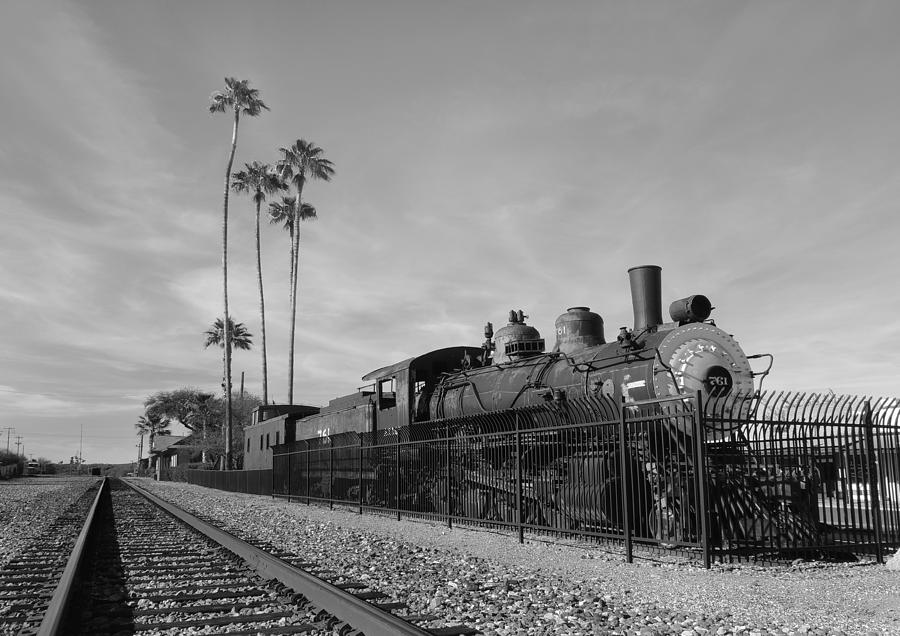 Phoenix Photograph - Old Wickenburg Locomotive, Monochrome  by Gordon Beck
