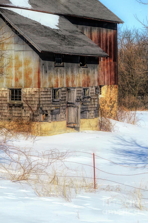 Old Wisconsin Barn in Winter Photograph by Jill Battaglia - Fine Art ...