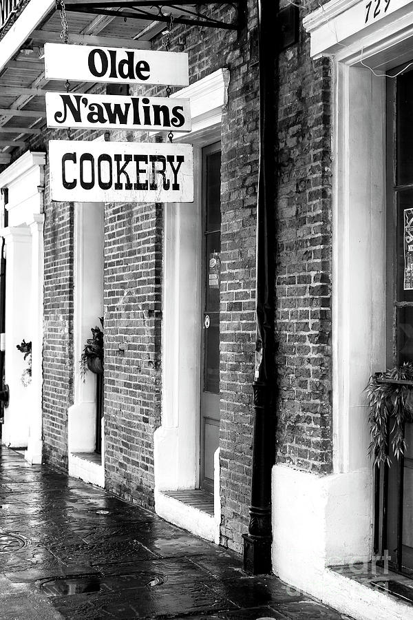 New Orleans Photograph - Olde Nawlins Cookery in the French Quarter by John Rizzuto