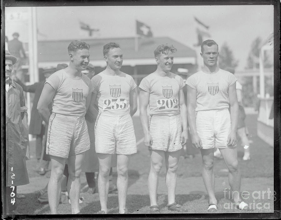 Olympians Posing At Antwerp Photograph by Bettmann