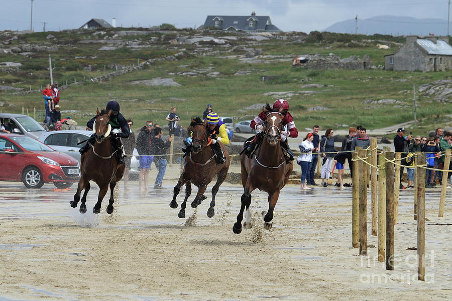 Omey races by Peter Skelton Omey races by Peter Skelton
