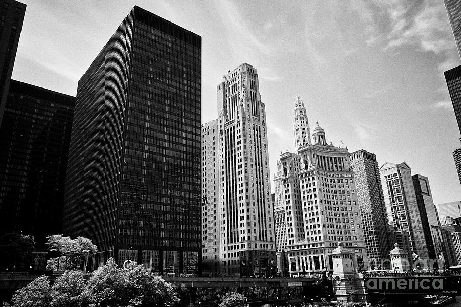 One Illinois Center Home To The Chicago Architecture Center And 333 ...