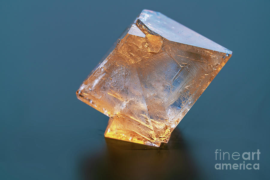 Orange Crystal Photograph by Wladimir Bulgar/science Photo Library