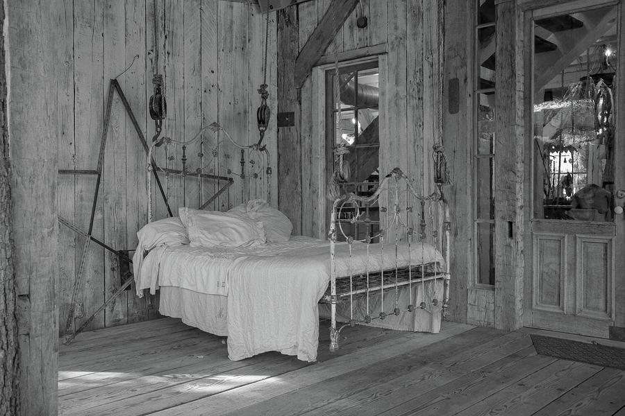 Outdoor Bedroom at Magnolia Pearl in Fredericksburg - Black and White Photograph by Lynn Bauer