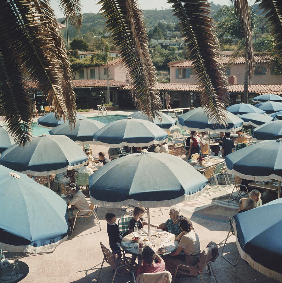 Outdoor Dining Photograph by Slim Aarons