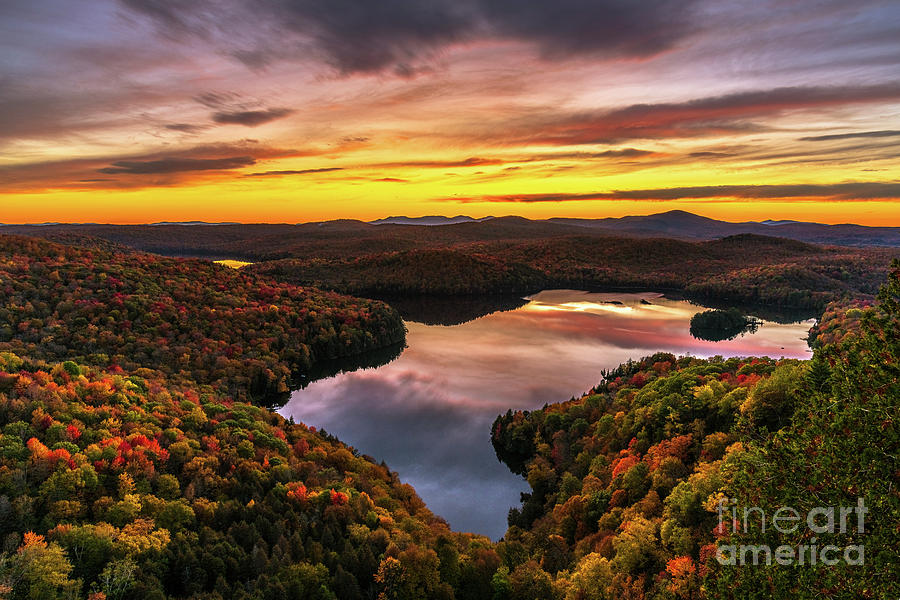 Nichol's Ledge Sunset Photograph by Robert Richards - Pixels