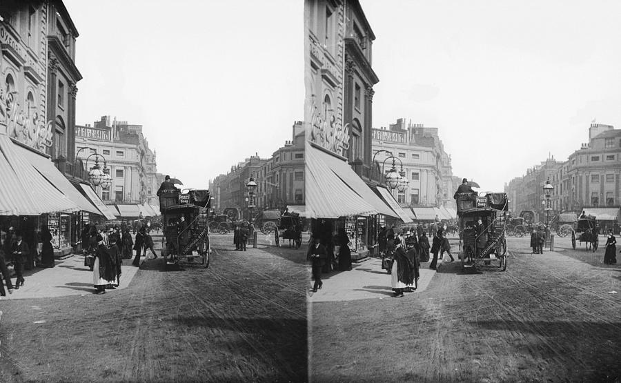 Oxford Circus by London Stereoscopic Company