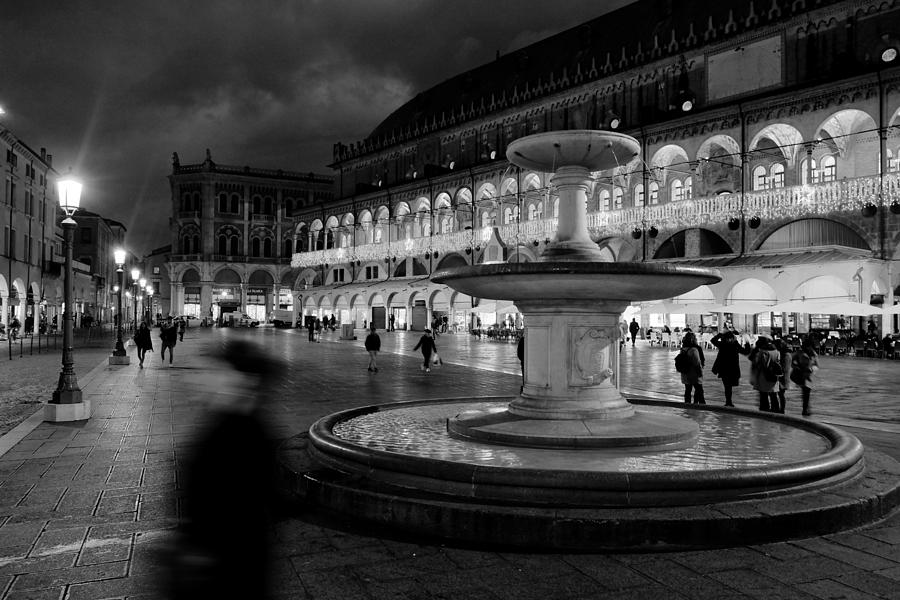 Black And White Photograph - Padova by Nicola Fossella