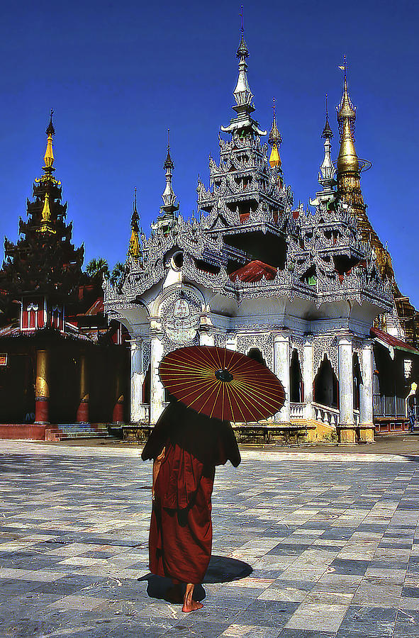 Pagoda Of Shwedagon Photograph by Sergio Pessolano