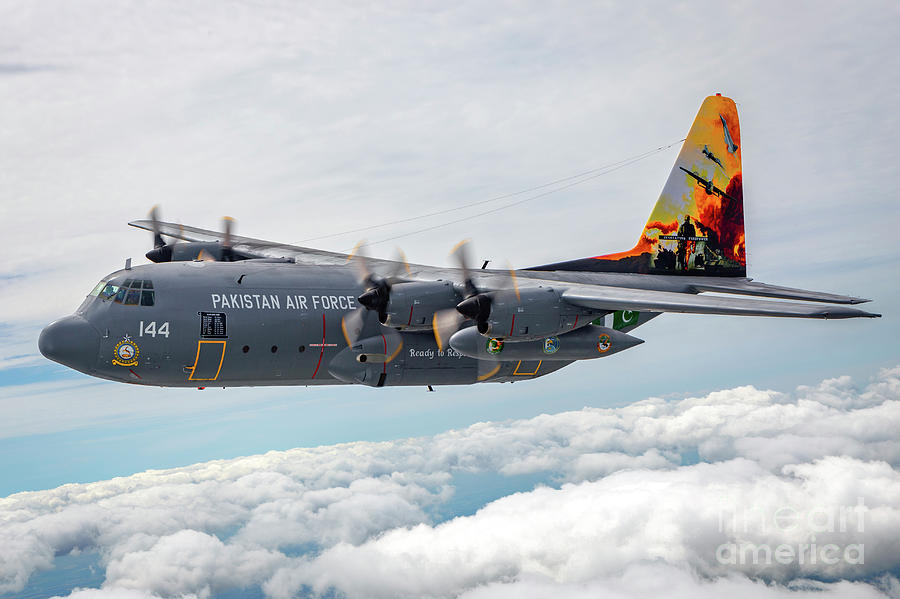 Pakistan Air Force C-130 Hercules c7 Photograph by Nir Ben-Yosef - Pixels