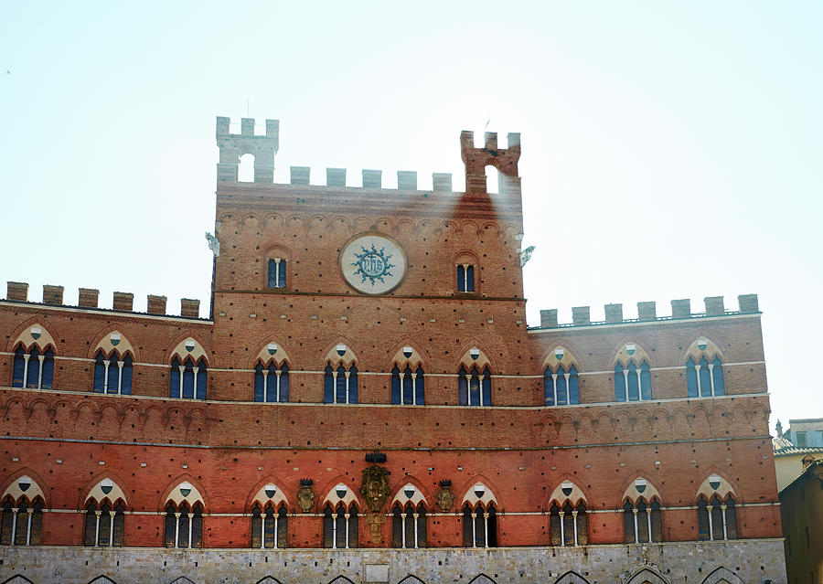 Palazzo Pubblico With Sun Rays Photograph by Allan Baxter