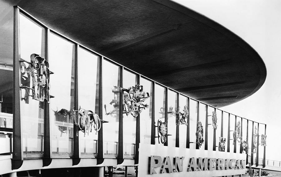 Pan Am Terminal At Jfk Airport Photograph by Pictorial Parade