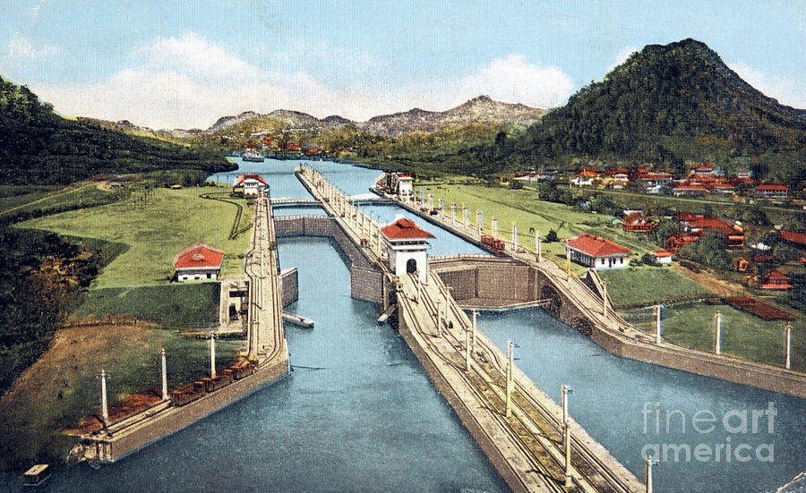 Panama Canal Photograph by Cci Archives/science Photo Library