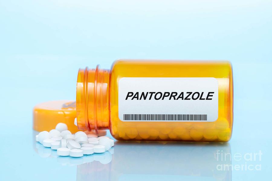 Bottle Photograph - Pantoprazole Pill Bottle by Wladimir Bulgar/science Photo Library