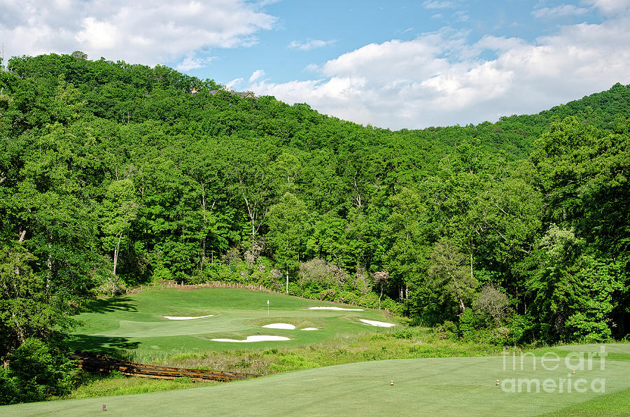 Par 3 Hole 16 by Claire Turner Par 3 Hole 16 by Claire Turner