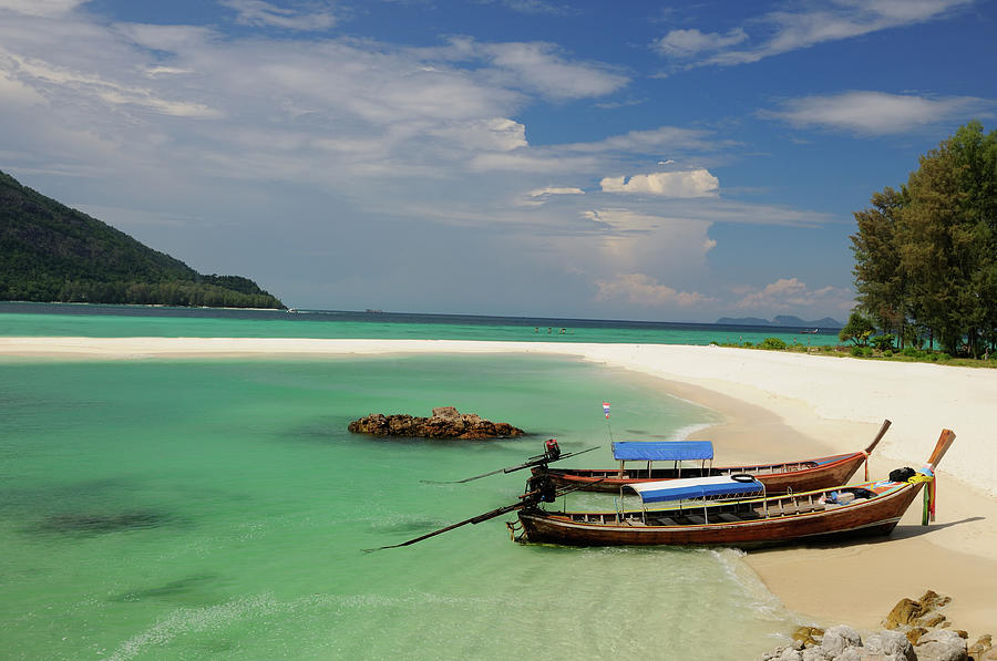 Paradise Tropical Beach, Koh Lipe Photograph by 4fr