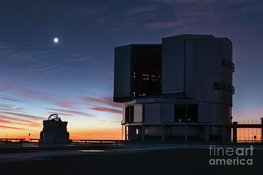 Paranal Observatory At Dusk Photograph by Science Photo Library Paranal Observatory At Dusk Photograph by Science Photo Library