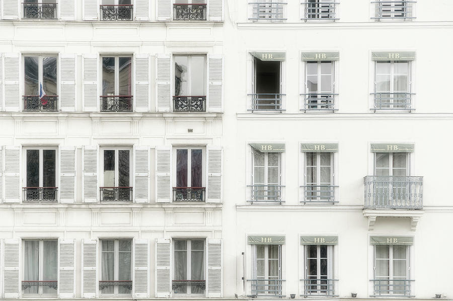 Paris Apartement Building II Photograph by Cora Niele - Fine Art America