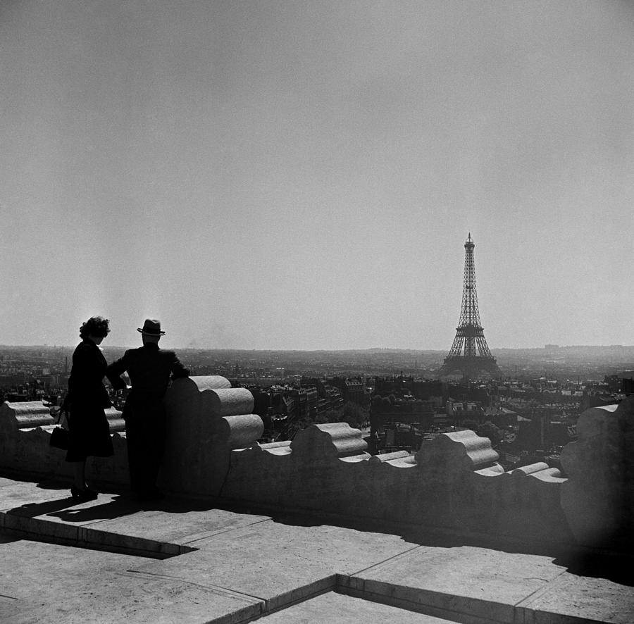 Paris At Dusk Photograph by Michael Ochs Archives
